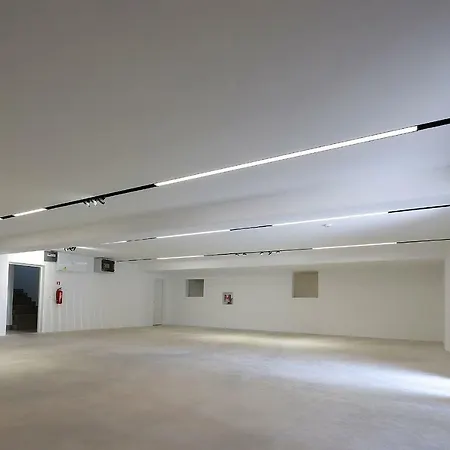 Designed With Swimming Pool Near The Apartment