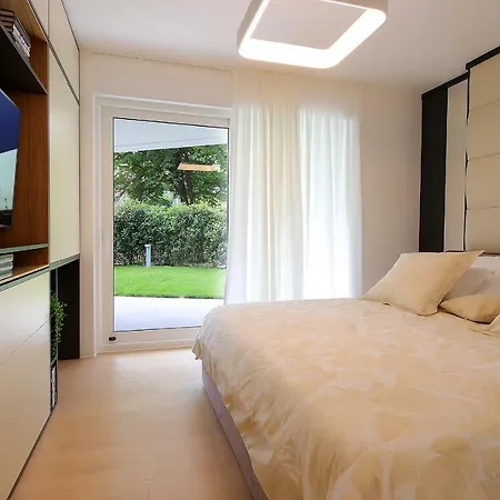 Designed With Swimming Pool Near The Opatija