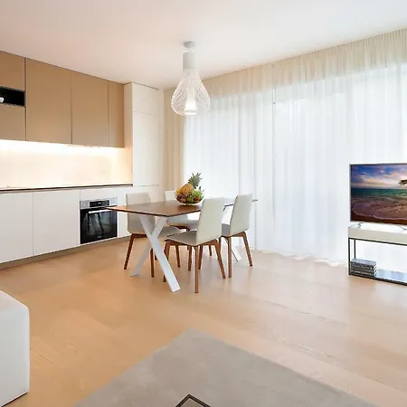 Designed With Swimming Pool Near The Apartment