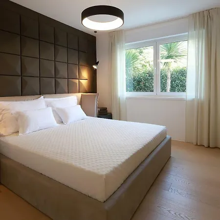 Designed With Swimming Pool Near The * Opatija