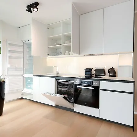 Apartment Designed With Swimming Pool Near The Opatija